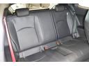 【後部座席】同乗者にもゆったりとすわっていただけます。4人乗りです。