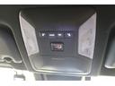 ブラックトーン　全国３年保証付　アティチュードブラックＭ／ホワイトパールクリスタルシャイン２トーン　ＰＨＥＶ専用グリル　専用アルミホイール　全席シートヒーター　ワイヤレス充電　デジタルインナーミラー　全周囲カメラ（30枚目）