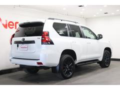 ���������ʡ������ˡ�ͥ����ʡ������Ҥμ֤����ƥ���ɥ桼��������ľ�����򤷤�����Τ狼��¿��ʤ��֤���·���Ƥ���ޤ��� 4