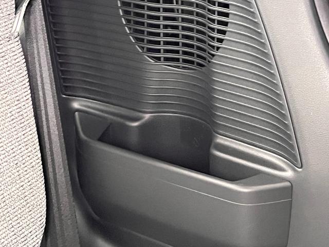 ストライプスGターボ スマートアシスト(トヨタ・ダイハツ)/両側電動スライドドア/シートヒーター 前席/車線逸脱防止支援システム/パーキングアシスト バックガイド/届出済未使用車/ヘッドランプ LED ターボ 禁煙車(19枚目)