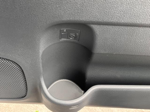 ストライプスGターボ スマートアシスト(トヨタ・ダイハツ)/両側電動スライドドア/シートヒーター 前席/車線逸脱防止支援システム/パーキングアシスト バックガイド/届出済未使用車/ヘッドランプ LED ターボ 禁煙車(27枚目)