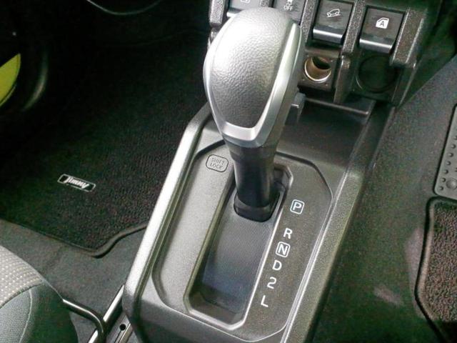 ジムニー ４ＷＤ　ＸＬ　保証書／純正　８インチ　メモリーナビ／シートヒーター　前席／ドライブレコーダー　前後／Ｂｌｕｅｔｏｏｔｈ接続／ＥＴＣ／ＡＢＳ／横滑り防止装置／バックモニター／フルセグＴＶ／ＤＶＤ／禁煙車　バックカメラ（17枚目）