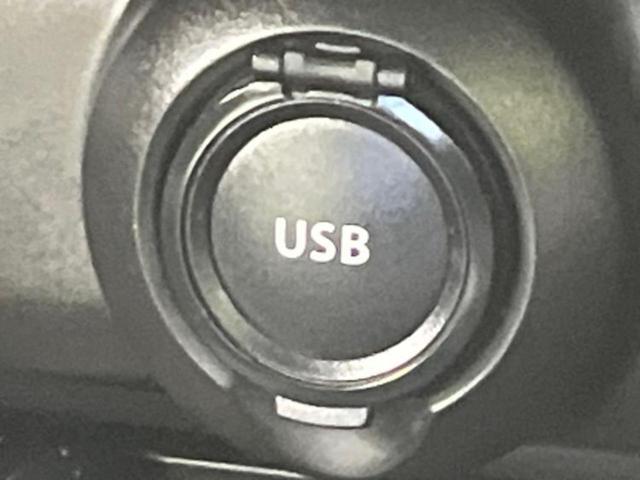 スイフト ハイブリッドＲＳ　新品タイヤ／純正　ＳＤナビ／セーフティサポート（スズキ）／シートヒーター／全方位モニター／ドライブレコーダー　社外／ヘッドランプ　ＬＥＤ／Ｂｌｕｅｔｏｏｔｈ接続／ＥＴＣ／ＥＢＤ付ＡＢＳ　全周囲カメラ（33枚目）