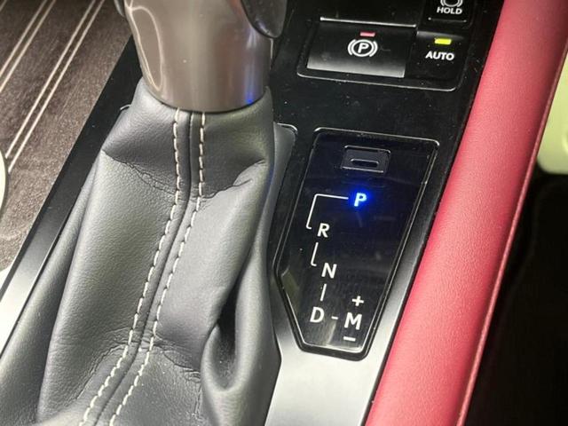 ＲＸ ＲＸ３００Ｆスポーツ　サンルーフ／保証書／純正　１１．６インチ　ＳＤナビ／衝突安全装置／シートヒーター／パノラミックビューモニター／車線逸脱防止支援システム／シート　合皮／パーキングアシスト　バックガイド　全周囲カメラ（18枚目）