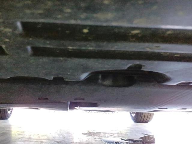 プリウス Ｚ　新品タイヤ／ガラスルーフ／保証書／ディスプレイオーディオ／デジタルインナーミラー／衝突安全装置／シートエアコン／全方位モニター／車線逸脱防止支援システム／シート　フルレザー　革シート　全周囲カメラ（40枚目）