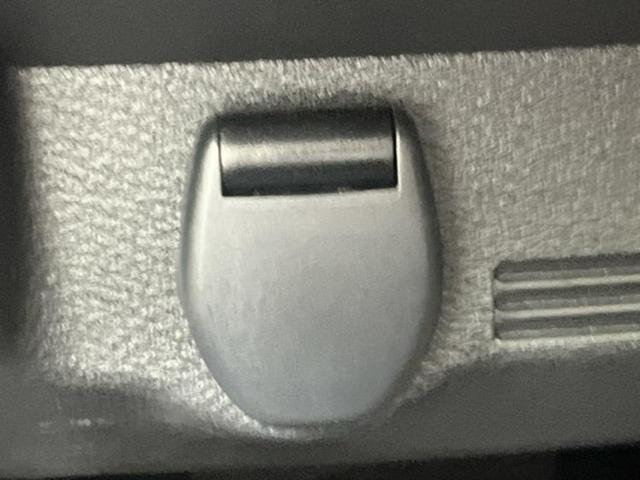 デイズ Ｓ　保証書／エマージェンシーブレーキ／車線逸脱防止支援システム／ＵＳＢジャック／ＥＢＤ付ＡＢＳ／横滑り防止装置／アイドリングストップ／禁煙車／エアバッグ　運転席／エアバッグ　助手席／エアバッグ　サイド（25枚目）
