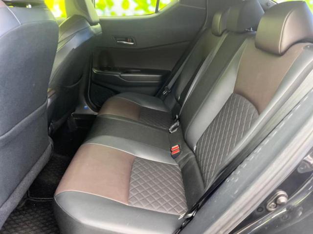 Ｃ－ＨＲ Ｇ　保証書／純正　９インチ　ＳＤナビ／衝突安全装置／シートヒーター／車線逸脱防止支援システム／シート　ハーフレザー／ヘッドランプ　ＬＥＤ／ＥＴＣ／ＥＢＤ付ＡＢＳ／横滑り防止装置／アイドリングストップ（7枚目）