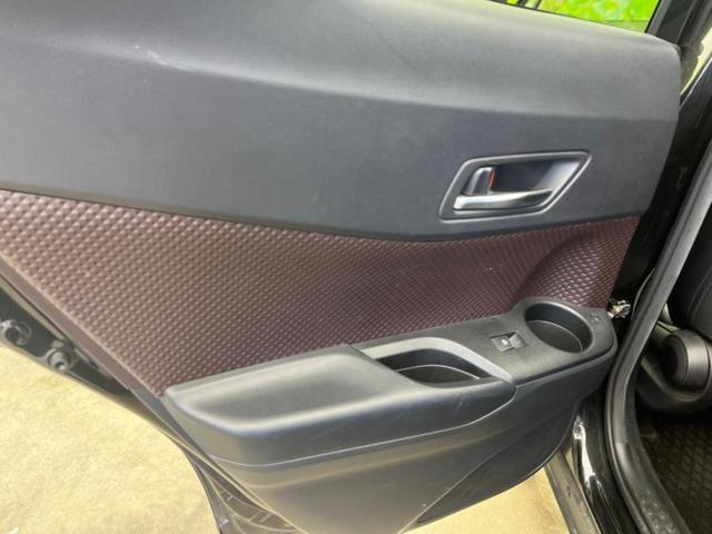 Ｃ－ＨＲ Ｇ　保証書／純正　９インチ　ＳＤナビ／衝突安全装置／シートヒーター／車線逸脱防止支援システム／シート　ハーフレザー／ヘッドランプ　ＬＥＤ／ＥＴＣ／ＥＢＤ付ＡＢＳ／横滑り防止装置／アイドリングストップ（21枚目）