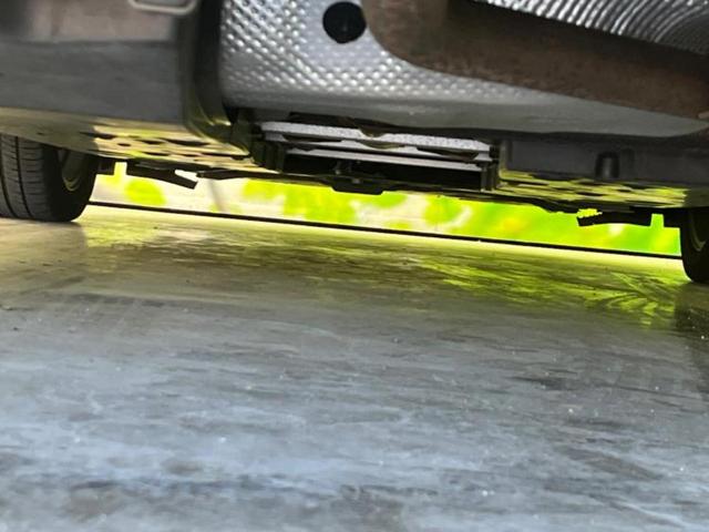 Ｃ－ＨＲ Ｇ　保証書／純正　９インチ　ＳＤナビ／衝突安全装置／シートヒーター／車線逸脱防止支援システム／シート　ハーフレザー／ヘッドランプ　ＬＥＤ／ＥＴＣ／ＥＢＤ付ＡＢＳ／横滑り防止装置／アイドリングストップ（32枚目）