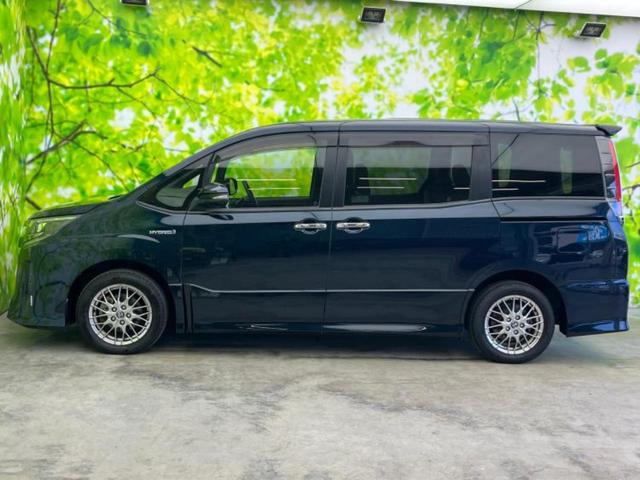 ノア ハイブリッドＳｉダブルバイビー　保証書／純正　９インチ　ＳＤナビ／フリップダウンモニター／衝突安全装置／両側電動スライドドア／シートヒーター　前席／車線逸脱防止支援システム／シート　ハーフレザー／ヘッドランプ　ＬＥＤ　バックカメラ（2枚目）