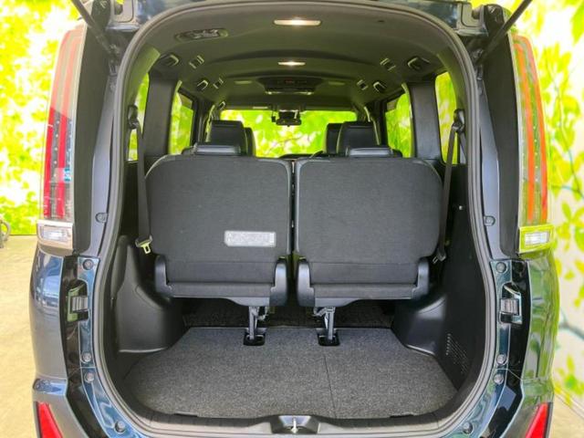 ノア ハイブリッドＳｉダブルバイビー　保証書／純正　９インチ　ＳＤナビ／フリップダウンモニター／衝突安全装置／両側電動スライドドア／シートヒーター　前席／車線逸脱防止支援システム／シート　ハーフレザー／ヘッドランプ　ＬＥＤ　バックカメラ（20枚目）