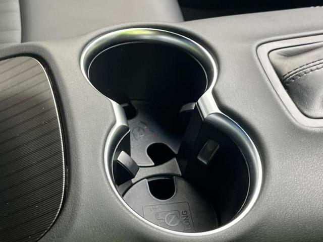 ハリアー Z 新品タイヤ/サンルーフ/JBL/保証書/純正 SDナビ/デジタルインナーミラー/トヨタセーフティセンス/パノラミックビューモニター/車線逸脱防止支援システム/シート ハーフレザー/電動バックドア(34枚目)