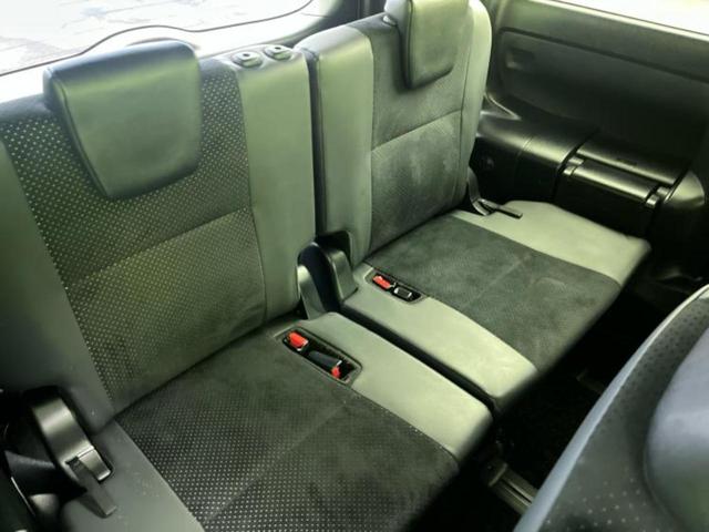 ヴォクシー ＺＳキラメキ３　新品タイヤ／純正エアロ／保証書／純正　１０インチ　ＳＤナビ／フリップダウンモニター　純正　１２．８インチ／衝突安全装置／両側電動スライドドア／車線逸脱防止支援システム／シート　ハーフレザー　フルエアロ（6枚目）