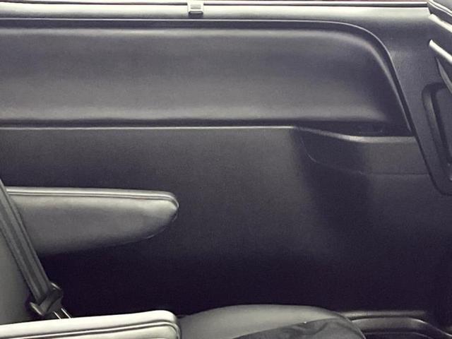 ヴォクシー ＺＳキラメキ３　新品タイヤ／純正エアロ／保証書／純正　１０インチ　ＳＤナビ／フリップダウンモニター　純正　１２．８インチ／衝突安全装置／両側電動スライドドア／車線逸脱防止支援システム／シート　ハーフレザー　フルエアロ（22枚目）