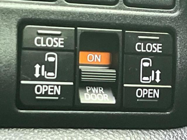 ヴォクシー ＺＳキラメキ３　新品タイヤ／純正エアロ／保証書／純正　１０インチ　ＳＤナビ／フリップダウンモニター　純正　１２．８インチ／衝突安全装置／両側電動スライドドア／車線逸脱防止支援システム／シート　ハーフレザー　フルエアロ（26枚目）