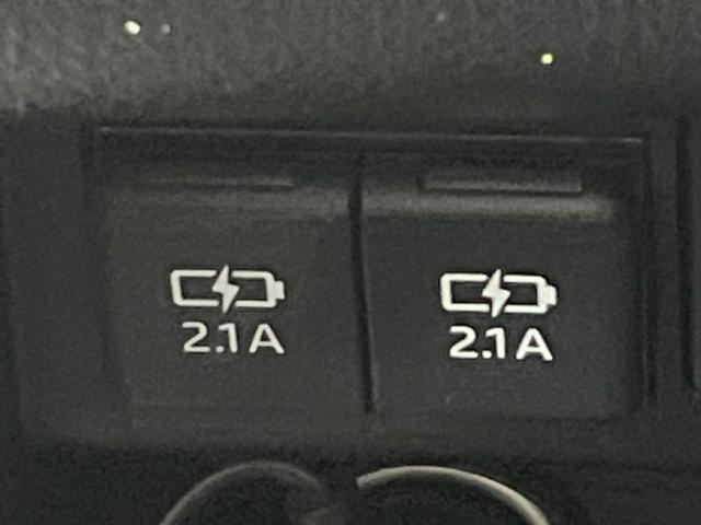 ヴォクシー ＺＳキラメキ３　新品タイヤ／純正エアロ／保証書／純正　１０インチ　ＳＤナビ／フリップダウンモニター　純正　１２．８インチ／衝突安全装置／両側電動スライドドア／車線逸脱防止支援システム／シート　ハーフレザー　フルエアロ（35枚目）