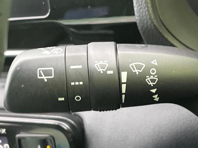 ヴォクシー S-Z 新品タイヤ/保証書/ディスプレイオーディオ+ナビ10インチ/フリップダウンモニター 純正 12.8インチ/衝突安全装置/両側電動スライドドア/シートヒーター/車線逸脱防止支援システム バックカメラ(17枚目)