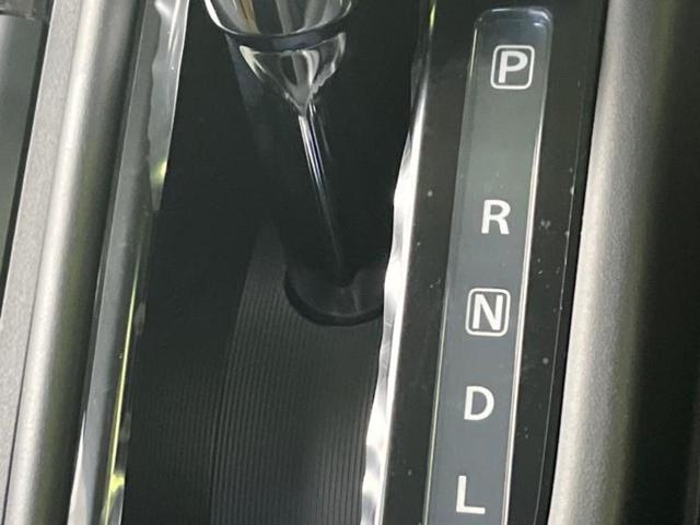 スペーシアギア ハイブリッドXZ 保証書/純正 9インチ メモリーナビ/セーフティサポート(スズキ)/両側電動スライドドア/シートヒーター 前席/全方位モニター/車線逸脱防止支援システム/パーキングアシスト バックガイド 全周囲カメラ(17枚目)