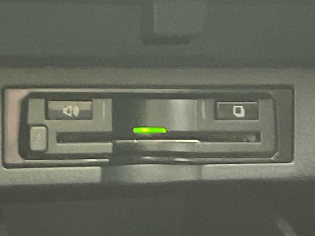 ヴェルファイア Ｚ　Ｇエディション　サンルーフ／保証書／社外　１１インチ　ＳＤナビ／フリップダウンモニター　社外　１２．８インチ／両側電動スライドドア／シート　ハーフレザー／電動バックドア／ヘッドランプ　ＬＥＤ　バックカメラ　電動シート（17枚目）