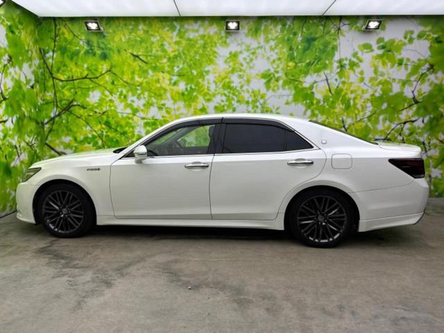 クラウンハイブリッド ハイブリッドアスリートSブラックスタイル 保証書/純正 SDナビ/シートヒーター/シート フルレザー/パーキングアシスト バックガイド/ヘッドランプ LED/ETC/EBD付ABS/横滑り防止装置/アイドリングストップ 革シート バックカメラ(2枚目)