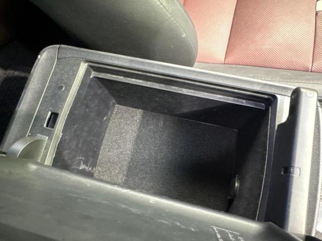 クラウンハイブリッド ハイブリッドアスリートSブラックスタイル 保証書/純正 SDナビ/シートヒーター/シート フルレザー/パーキングアシスト バックガイド/ヘッドランプ LED/ETC/EBD付ABS/横滑り防止装置/アイドリングストップ 革シート バックカメラ(23枚目)