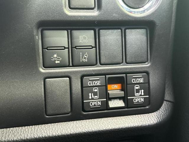 ノア Siダブルバイビー 純正 9インチ SDナビ/フリップダウンモニター/衝突安全装置/両側電動スライドドア/車線逸脱防止支援システム/シート ハーフレザー/ヘッドランプ LED/ETC/EBD付ABS/横滑り防止装置(26枚目)