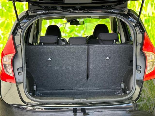 ノート Ｘ　ＤＩＧ－Ｓエマブレパッケージ　新品タイヤ／保証書／純正　ＳＤナビ／衝突安全装置／車線逸脱防止支援システム／ＥＴＣ／ＥＢＤ付ＡＢＳ／横滑り防止装置／アイドリングストップ／バックモニター／地上波デジタルチューナー／エアバッグ　運転席（8枚目）