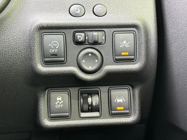 ノート Ｘ　ＤＩＧ－Ｓエマブレパッケージ　新品タイヤ／保証書／純正　ＳＤナビ／衝突安全装置／車線逸脱防止支援システム／ＥＴＣ／ＥＢＤ付ＡＢＳ／横滑り防止装置／アイドリングストップ／バックモニター／地上波デジタルチューナー／エアバッグ　運転席（24枚目）