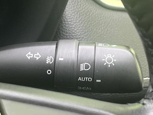 RAV4 4WDハイブリッドG 新品タイヤ/モデリスタエアロ/保証書/ディスプレイオーディオ9インチ/デジタルインナーミラー/トヨタセーフティセンス/シートヒーター 前席/車線逸脱防止支援システム/シート 合皮/電動バックドア TV(15枚目)