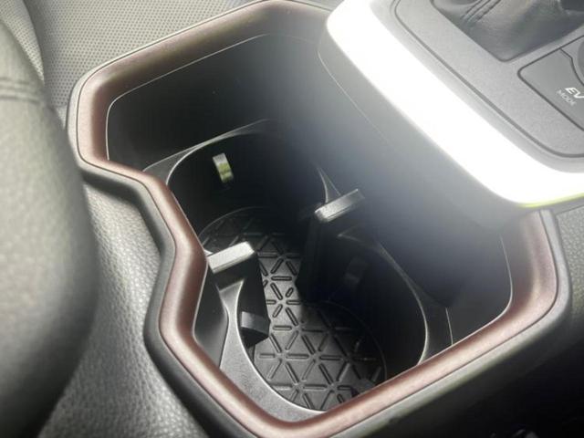 RAV4 4WDハイブリッドG 新品タイヤ/モデリスタエアロ/保証書/ディスプレイオーディオ9インチ/デジタルインナーミラー/トヨタセーフティセンス/シートヒーター 前席/車線逸脱防止支援システム/シート 合皮/電動バックドア TV(33枚目)