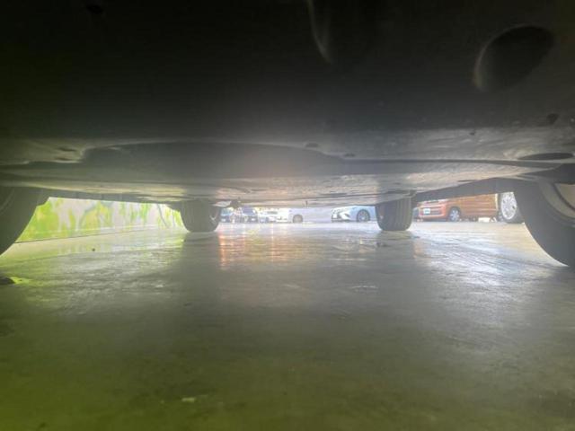 ＲＡＶ４ ４ＷＤハイブリッドＧ　新品タイヤ／モデリスタエアロ／保証書／ディスプレイオーディオ９インチ／デジタルインナーミラー／トヨタセーフティセンス／シートヒーター　前席／車線逸脱防止支援システム／シート　合皮／電動バックドア　ＴＶ（45枚目）