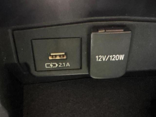 カローラツーリング ハイブリッドダブルバイビー 新品タイヤ/保証書/ディスプレイオーディオ+ナビ/トヨタセーフティセンス/車線逸脱防止支援システム/シート ハーフレザー/ヘッドランプ LED/Bluetooth接続/ETC 衝突被害軽減システム(34枚目)