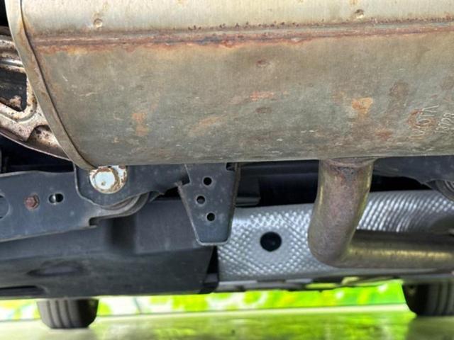 プリウス S 新品タイヤ/純正 SDナビ/トヨタセーフティセンス/車線逸脱防止支援システム/ヘッドランプ LED/Bluetooth接続/ETC/EBD付ABS/横滑り防止装置/アイドリングストップ バックカメラ(41枚目)