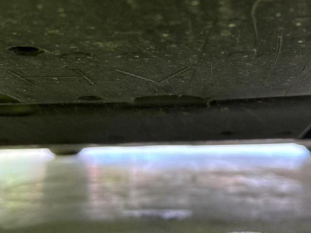 プリウス S 新品タイヤ/純正 SDナビ/トヨタセーフティセンス/車線逸脱防止支援システム/ヘッドランプ LED/Bluetooth接続/ETC/EBD付ABS/横滑り防止装置/アイドリングストップ バックカメラ(42枚目)