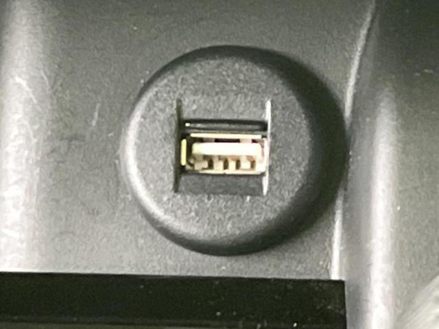 スペーシアカスタム ハイブリッドXSターボ 新品タイヤ/保証書/純正 9インチ SDナビ/セーフティサポート(スズキ)/両側電動スライドドア/シートヒーター/全方位モニター用カメラ/車線逸脱防止支援システム/シート ハーフレザー 全周囲カメラ(28枚目)