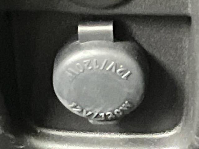 スペーシアカスタム ハイブリッドXSターボ 新品タイヤ/保証書/純正 9インチ SDナビ/セーフティサポート(スズキ)/両側電動スライドドア/シートヒーター/全方位モニター用カメラ/車線逸脱防止支援システム/シート ハーフレザー 全周囲カメラ(31枚目)