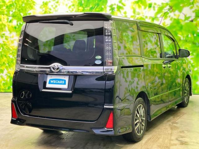 ヴォクシー ZSキラメキ 社外 8インチ SDナビ/フリップダウンモニター 社外 10.1インチ/両側電動スライドドア/ヘッドランプ LED/Bluetooth接続/ETC/EBD付ABS/横滑り防止装置 後席モニター(3枚目)