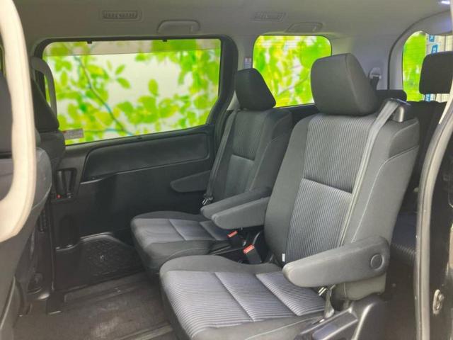 ヴォクシー ZSキラメキ 社外 8インチ SDナビ/フリップダウンモニター 社外 10.1インチ/両側電動スライドドア/ヘッドランプ LED/Bluetooth接続/ETC/EBD付ABS/横滑り防止装置 後席モニター(8枚目)