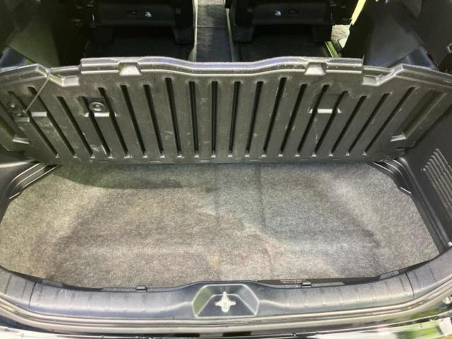 ヴォクシー ZSキラメキ 社外 8インチ SDナビ/フリップダウンモニター 社外 10.1インチ/両側電動スライドドア/ヘッドランプ LED/Bluetooth接続/ETC/EBD付ABS/横滑り防止装置 後席モニター(28枚目)