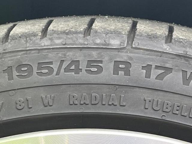 スイフトスポーツ スポーツ　保証書／純正　８インチ　ＳＤナビ／シートヒーター／全方位モニター用カメラ／ドライブレコーダー　社外／ＵＳＢジャック／Ｂｌｕｅｔｏｏｔｈ接続／ＥＴＣ／ＥＢＤ付ＡＢＳ／横滑り防止装置／バックモニター（41枚目）