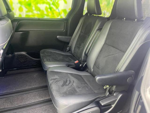 ヴォクシー ＺＳキラメキ３　新品タイヤ／純正エアロ／保証書／社外　９インチ　ＳＤナビ／トヨタセーフティセンス／両側電動スライドドア／車線逸脱防止支援システム／シート　ハーフレザー／ヘッドランプ　ＬＥＤ／Ｂｌｕｅｔｏｏｔｈ接続（8枚目）