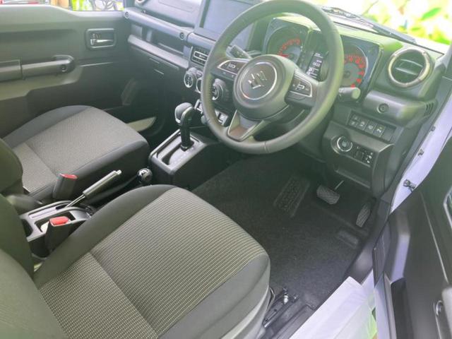 ジムニーシエラ ４ＷＤ　ＪＣ　保証書／セーフティサポート（スズキ）／シートヒーター／車線逸脱防止支援システム／ヘッドランプ　ＬＥＤ／ＥＢＤ付ＡＢＳ／横滑り防止装置／アイドリングストップ／クルーズコントロール／エアバッグ　運転席（4枚目）