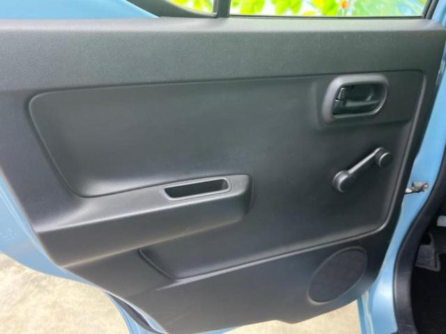 アルト F 新品タイヤ/保証書/EBD付ABS/横滑り防止装置/禁煙車/エアバッグ 運転席/エアバッグ 助手席/パワーウインドウ/キーレスエントリー/パワーステアリング/マニュアルエアコン(22枚目)