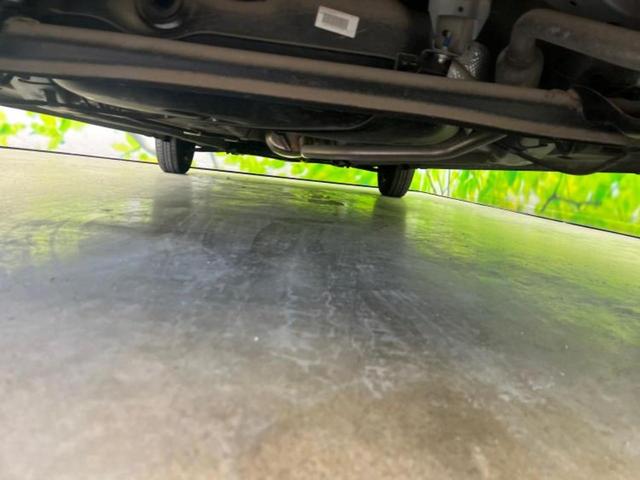 アルト F 新品タイヤ/保証書/EBD付ABS/横滑り防止装置/禁煙車/エアバッグ 運転席/エアバッグ 助手席/パワーウインドウ/キーレスエントリー/パワーステアリング/マニュアルエアコン(29枚目)