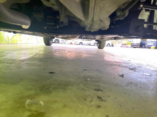 アルト F 新品タイヤ/保証書/EBD付ABS/横滑り防止装置/禁煙車/エアバッグ 運転席/エアバッグ 助手席/パワーウインドウ/キーレスエントリー/パワーステアリング/マニュアルエアコン(30枚目)