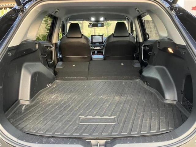 ＲＡＶ４ ４ＷＤアドベンチャーオフロードパッケージ　ディスプレイオーディオ／衝突安全装置／パノラミックビューモニター／車線逸脱防止支援システム／シート　合皮／電動バックドア／ヘッドランプ　ＬＥＤ／Ｂｌｕｅｔｏｏｔｈ接続／ＥＴＣ／ＥＢＤ付ＡＢＳ　４ＷＤ（7枚目）