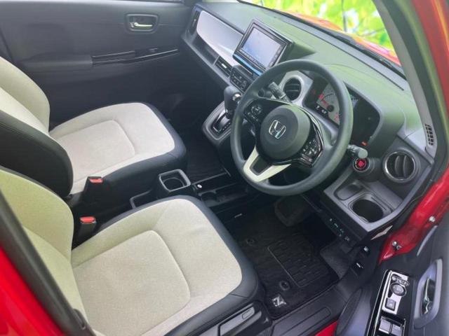 Ｎ－ＯＮＥ オリジナル　新品タイヤ／保証書／純正　ＳＤナビ／衝突安全装置／車線逸脱防止支援システム／ヘッドランプ　ＬＥＤ／ＵＳＢジャック／Ｂｌｕｅｔｏｏｔｈ接続／ＥＴＣ／ＥＢＤ付ＡＢＳ／横滑り防止装置　衝突被害軽減システム（4枚目）