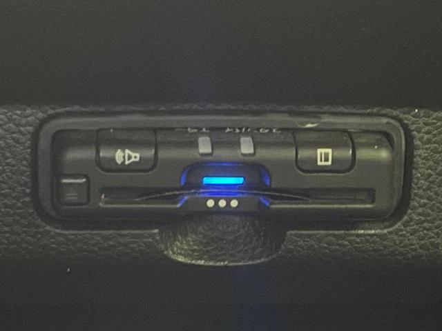 Ｎ－ＯＮＥ オリジナル　新品タイヤ／保証書／純正　ＳＤナビ／衝突安全装置／車線逸脱防止支援システム／ヘッドランプ　ＬＥＤ／ＵＳＢジャック／Ｂｌｕｅｔｏｏｔｈ接続／ＥＴＣ／ＥＢＤ付ＡＢＳ／横滑り防止装置　衝突被害軽減システム（18枚目）