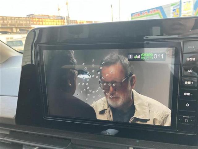 セレナ ハイウェイスターＶ　新品タイヤ／保証書／純正　９インチ　ＳＤナビ／衝突安全装置／両側電動スライドドア／車線逸脱防止支援システム／ヘッドランプ　ＬＥＤ／Ｂｌｕｅｔｏｏｔｈ接続／ＥＢＤ付ＡＢＳ／横滑り防止装置　バックカメラ（10枚目）