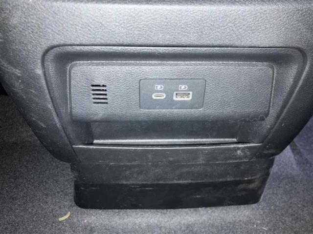 セレナ ハイウェイスターＶ　新品タイヤ／保証書／純正　９インチ　ＳＤナビ／衝突安全装置／両側電動スライドドア／車線逸脱防止支援システム／ヘッドランプ　ＬＥＤ／Ｂｌｕｅｔｏｏｔｈ接続／ＥＢＤ付ＡＢＳ／横滑り防止装置　バックカメラ（17枚目）